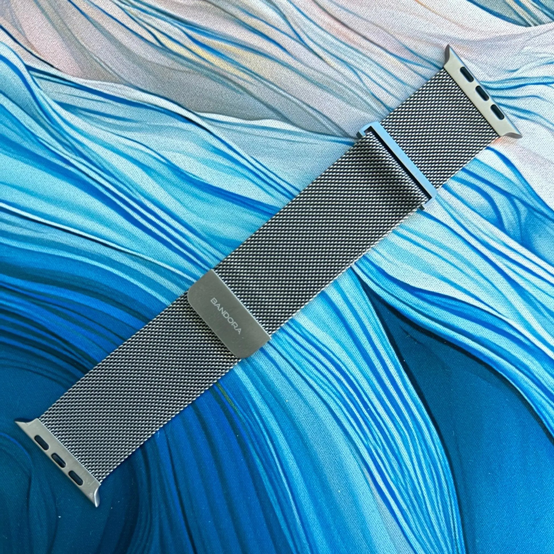 Modernes Milanese Loop Armband für Apple Watch – Edles Design für Business & Alltag - Bandora