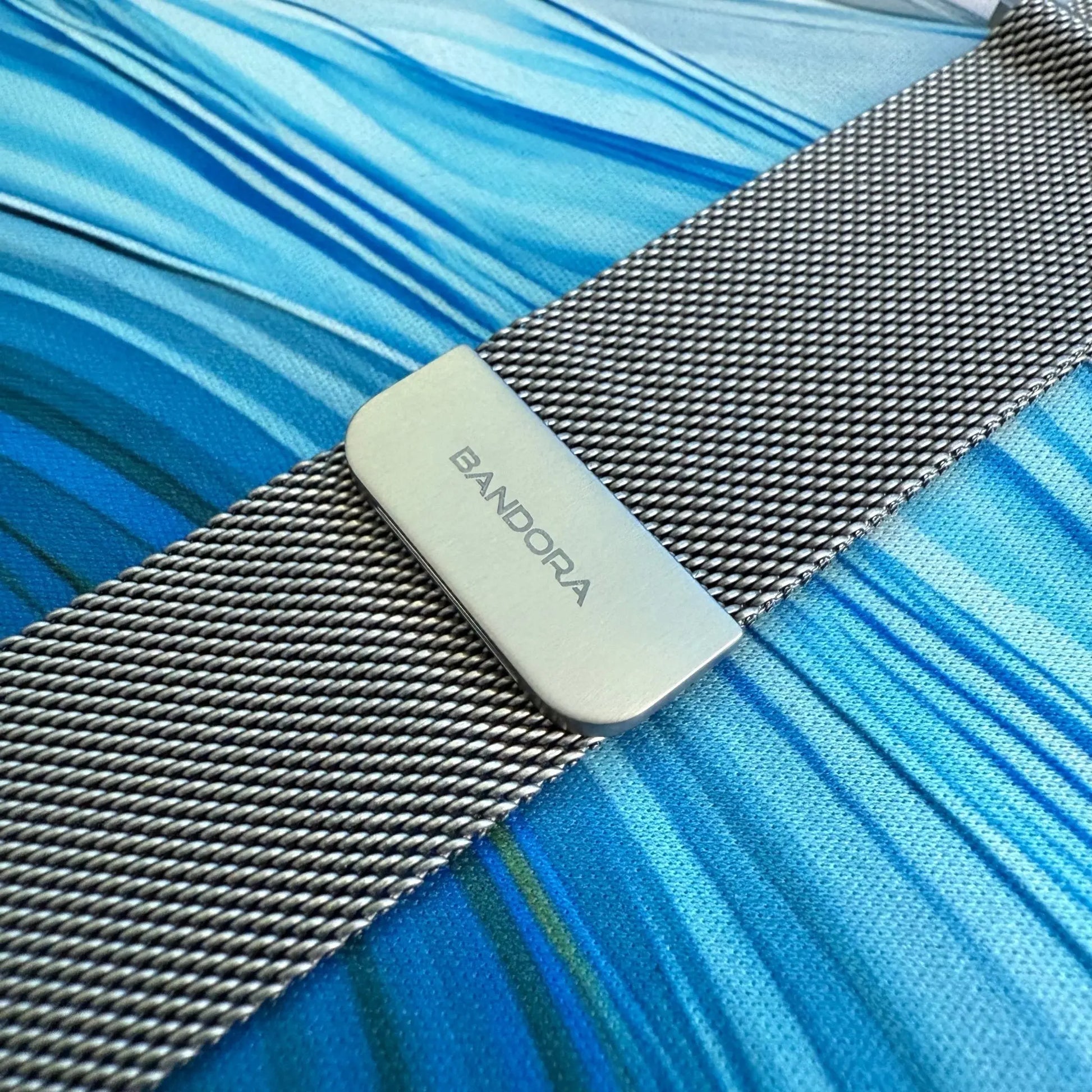 Modernes Milanese Loop Armband für Apple Watch – Edles Design für Business & Alltag - Bandora