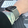 Modernes Milanese Loop Armband für Apple Watch – Edles Design für Business & Alltag - Bandora